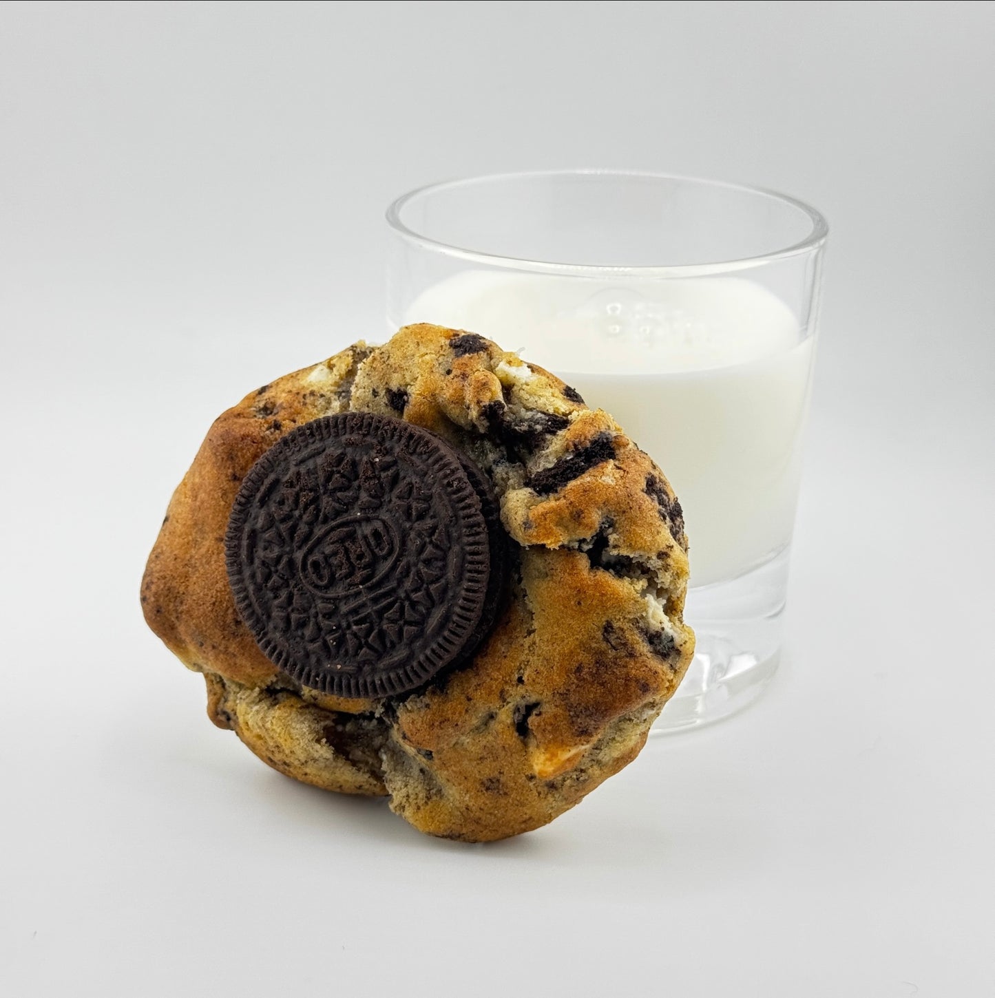 Cookies and Cream Cookie